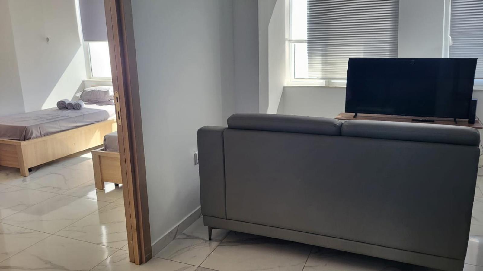 Central Apartment In Swieqi Is-Swieqi Ngoại thất bức ảnh