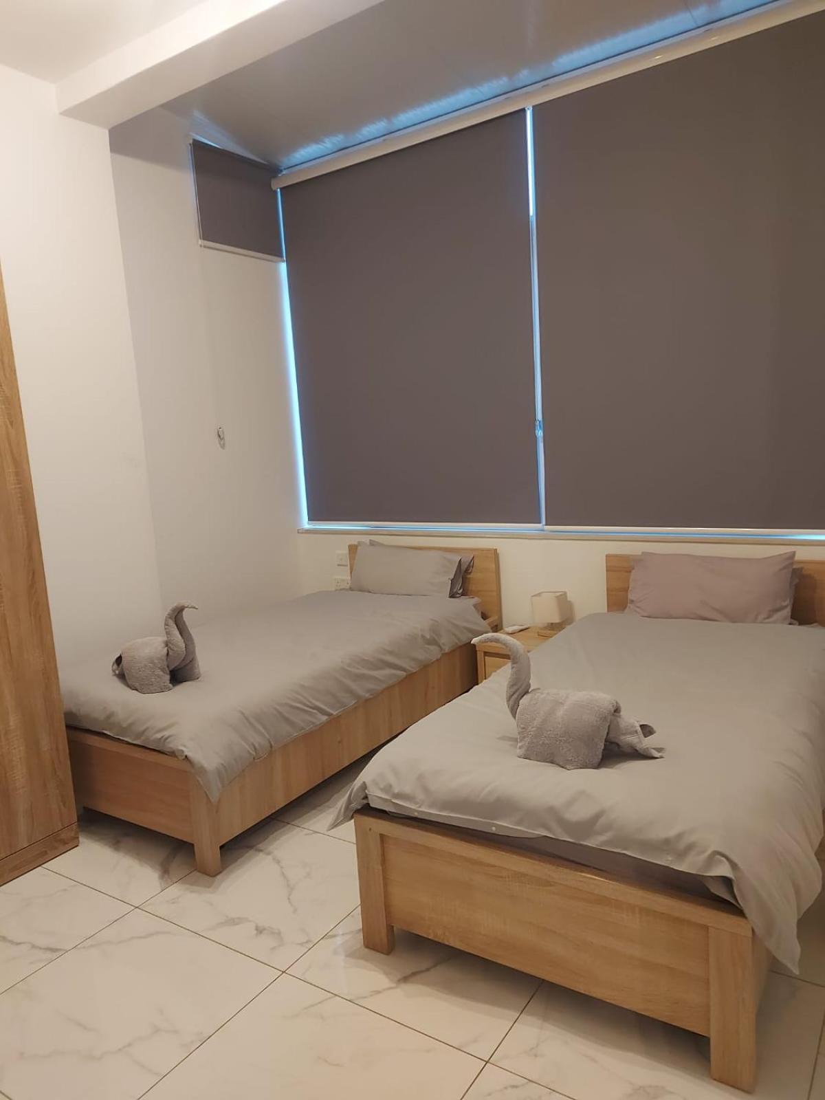 Central Apartment In Swieqi Is-Swieqi Ngoại thất bức ảnh