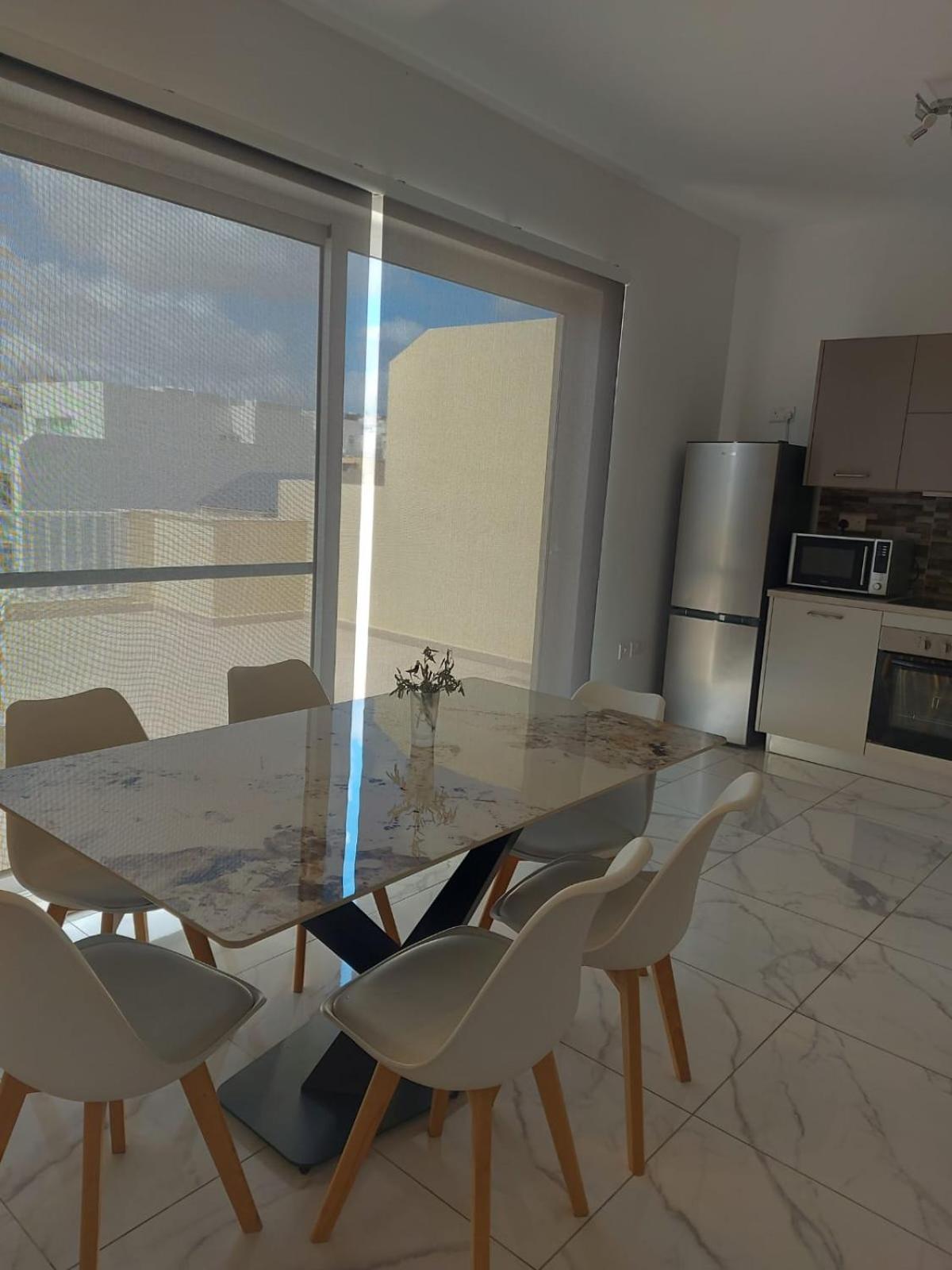 Central Apartment In Swieqi Is-Swieqi Ngoại thất bức ảnh